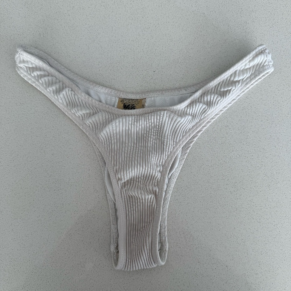 Minimale Animale Ribbed High-Waist Bikini Bottom - Picture 3 of 5